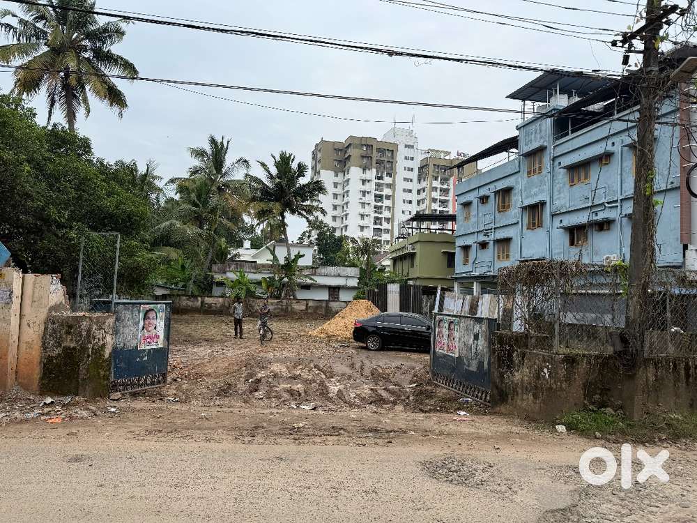 Commercial property for Sale  25m Frontage  Ramankulangara Junction