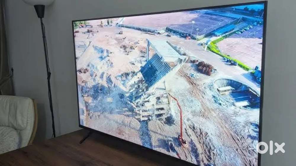 43 inch smart android frameless led tv with 600 channel free in tv