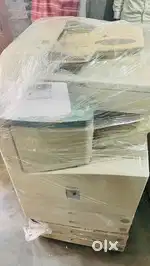 Urgent Photo state machine opretor male
