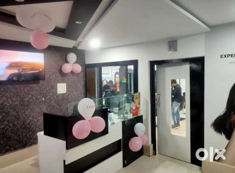 Beautician  urgently required