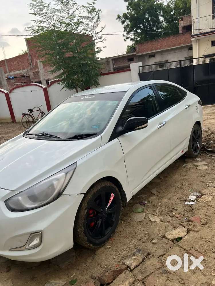 Hyundai Fluidic Verna 2013 Diesel 78580 Km Driven