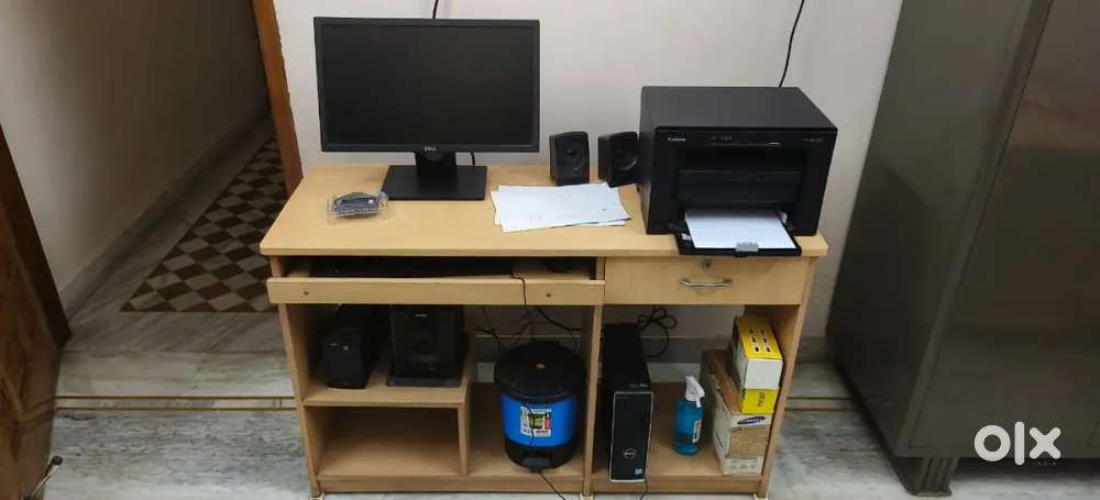 Office computer with table i3 8th gen