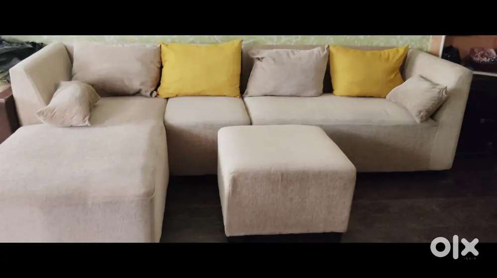 Six seat cream white sofa set with six pillow