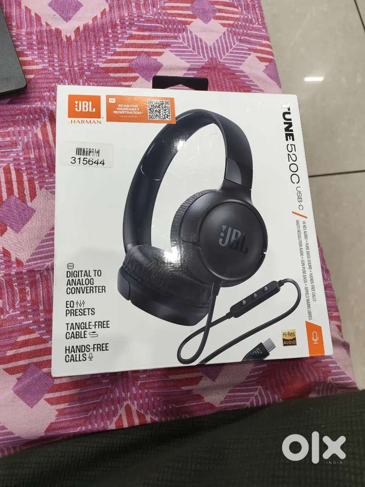JBL OVER-THE-YEAR HEADPHONES (BRAND NEW PACKED)