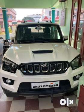 Mahindra scorpioS9 Alloys fittedNew tyres Both keys available Interior upgraded Excellent condition ...