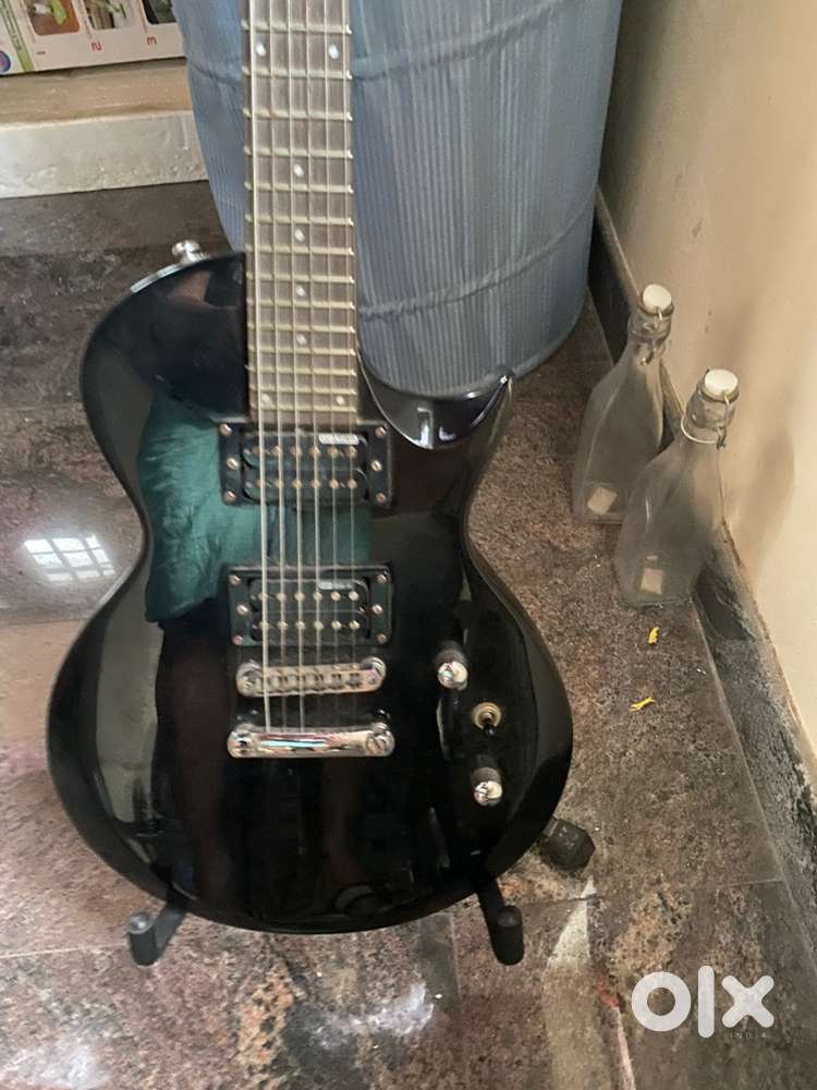 Guitars/ amp/ multi effect processor /