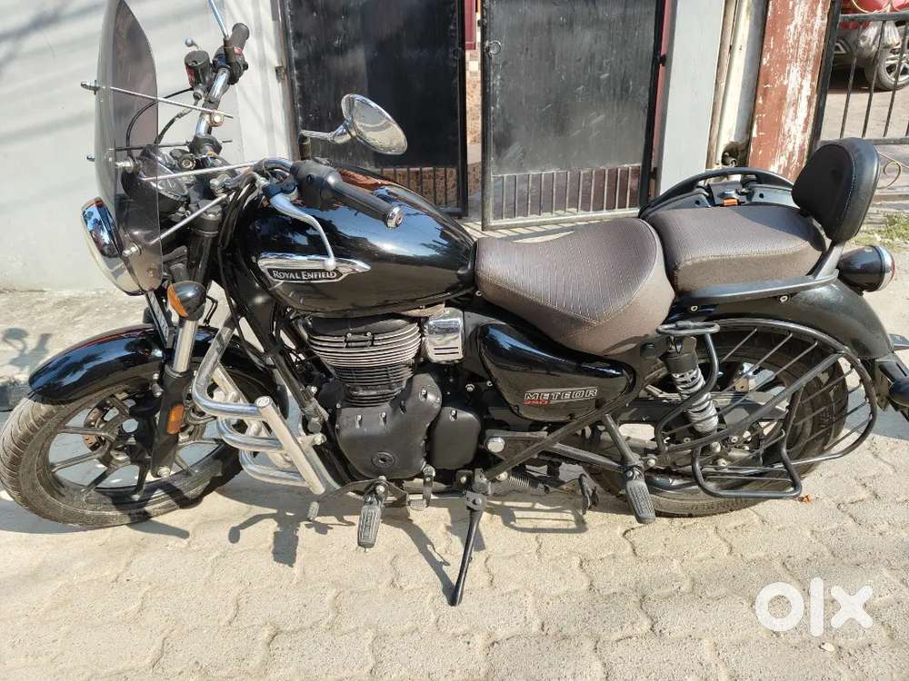 Meteor 250 Stellar showroom condition with service record