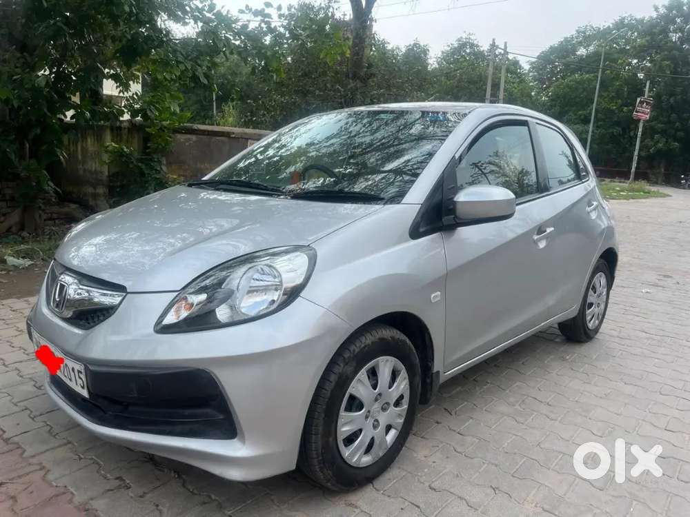 Honda Brio 2012 Petrol Well Maintained