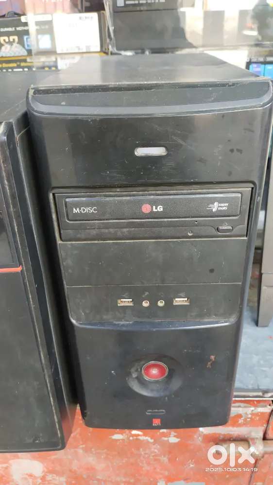 Desktop only CPU i3 second 8gb ram 128ssd windows 10 with Microsoft
