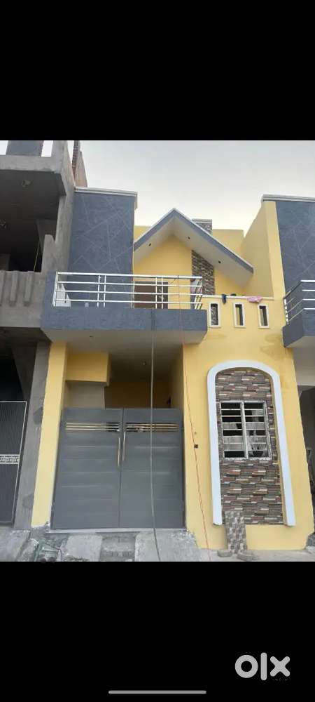 2.5 Marla New built house for sale