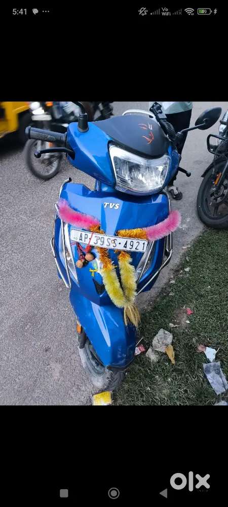 Tvs Jupiter 125cc.. only lady using..50 mileage.showroom condition