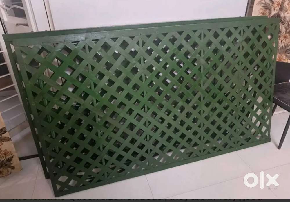 Iron foldable bed