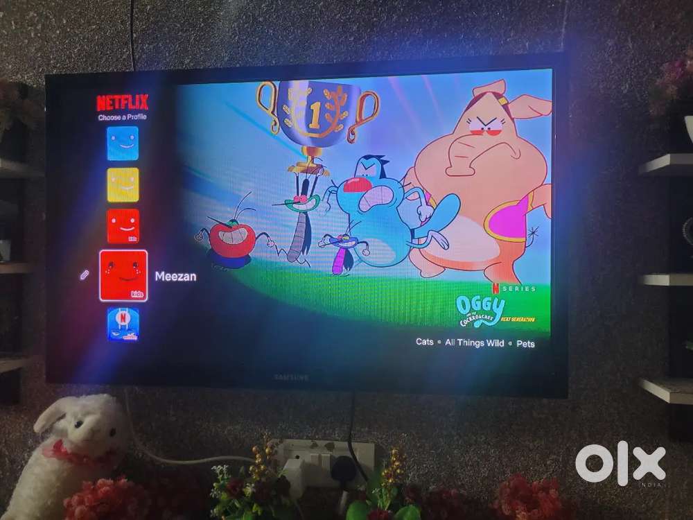 Selling 43 inch Samsung Tv