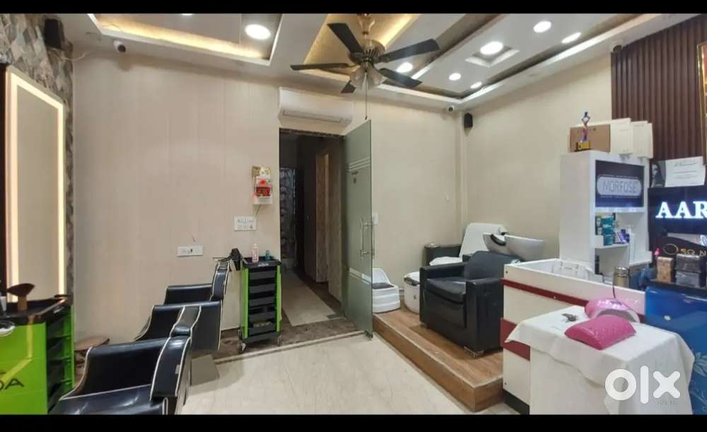 Unisex salon for sale in sector 24 rohini
