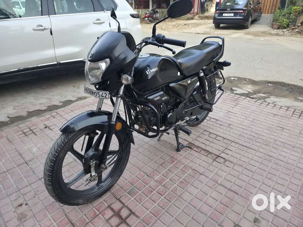 Hero Deluxe 2024 Self start brand new condition