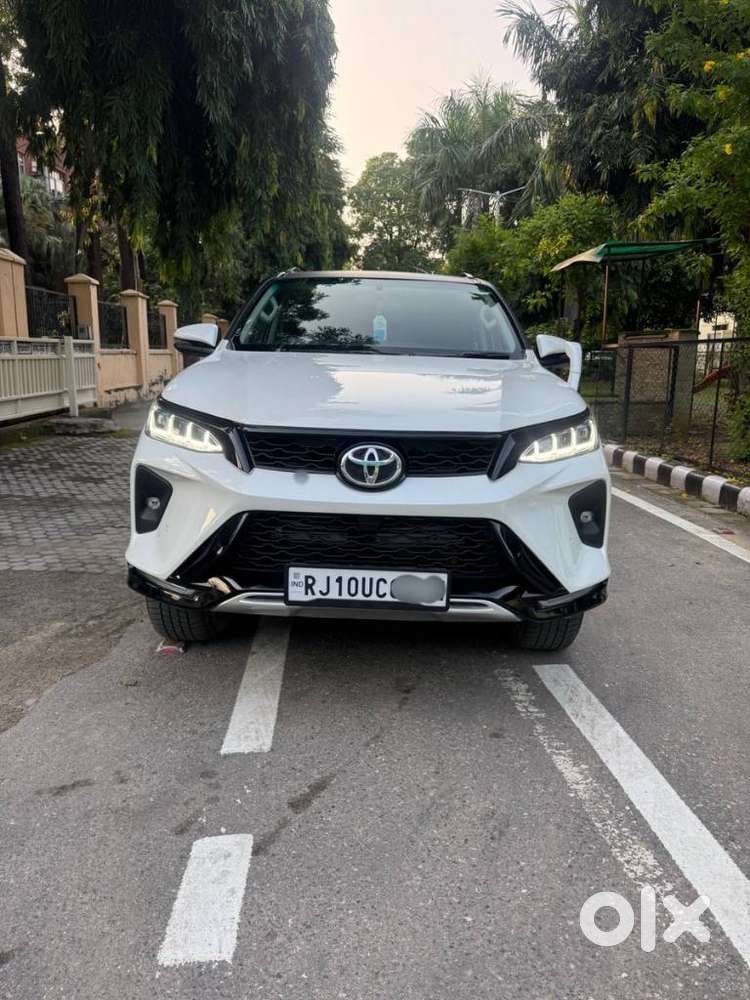 Toyota Fortuner Legender 4X4 AT 2.8, 2024, Diesel