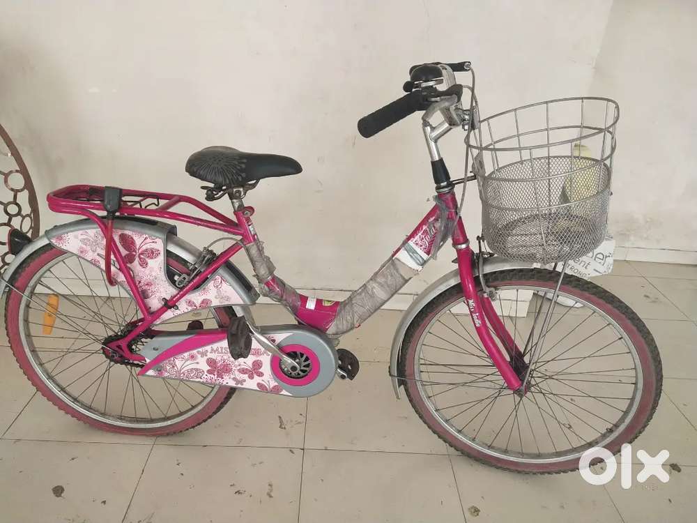Sparingly used Ladies Bicycle 24 wheels