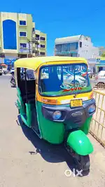 Bajaj maxima