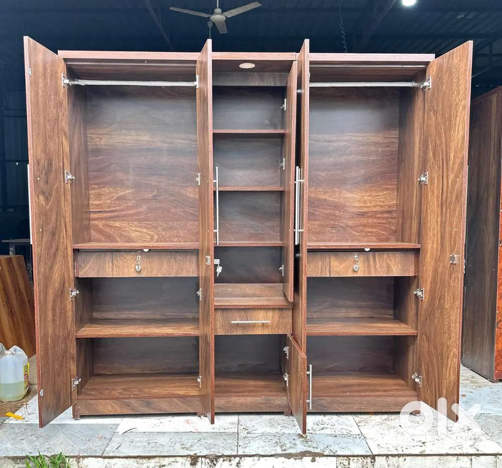 Natural Jungle finish 5 Door wardrobe