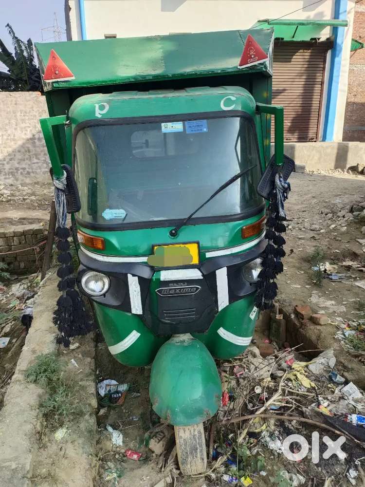 Bajaj mexima Loading Tempo NEW CONDITION बहुत कम चला हुआ है साफ सुथरा