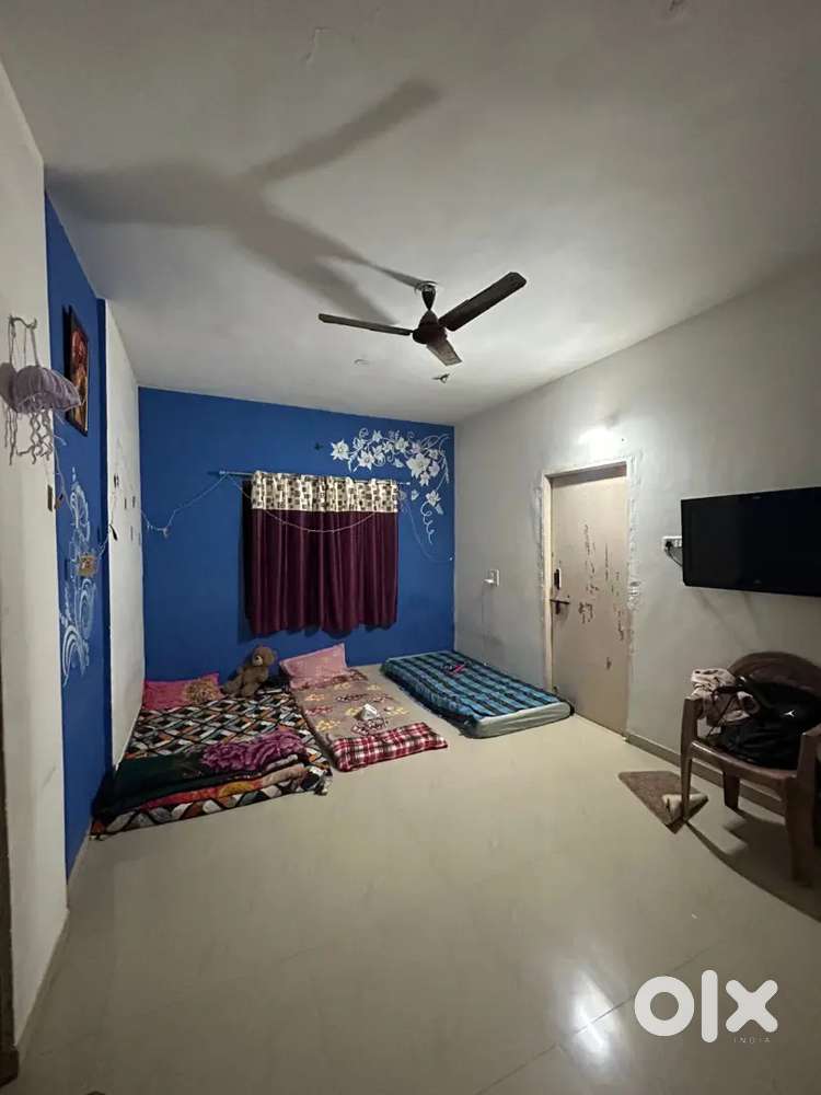 1 BHK for Rent(Looking for Girl Roommate)