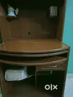 Computer table