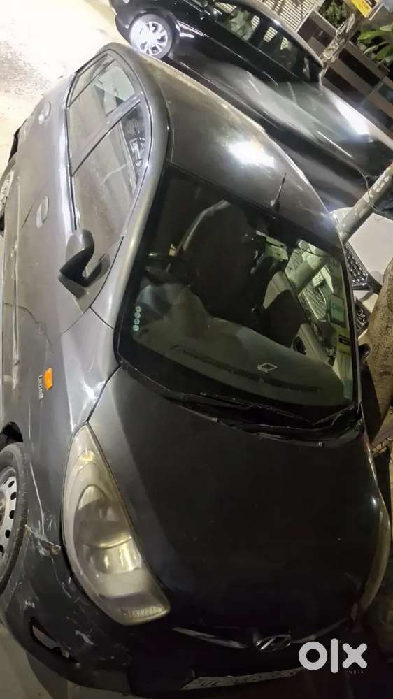 Hyundai i10 2014 Petrol/cng  70000 Km Driven