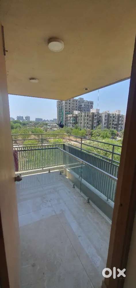 Luxurious flat for Rent Sola Science city