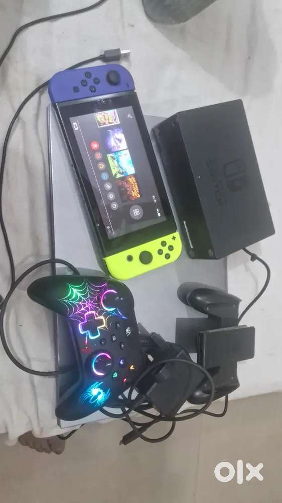 Nintendo switch v1 UNPTCHED 256gb sd card pro controller 15 games