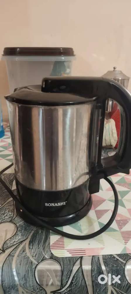 Working condition electric water kettle