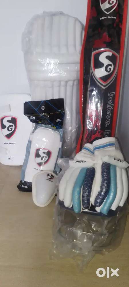 Sg cricket kit  senior