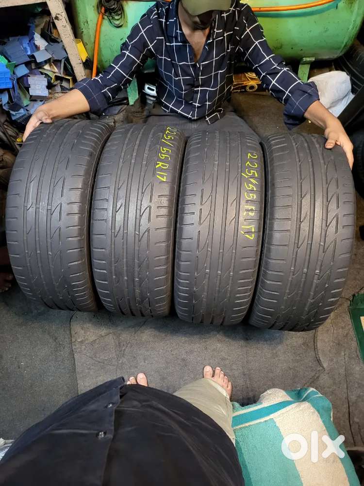 225 55 RF 17.   Brigestone POTENZA run falt tyres sales