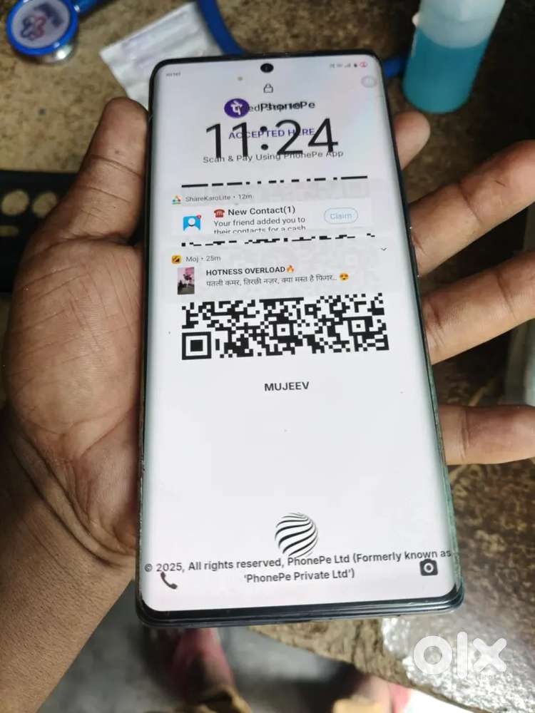 Vivo. V 29  8.  128. + 8