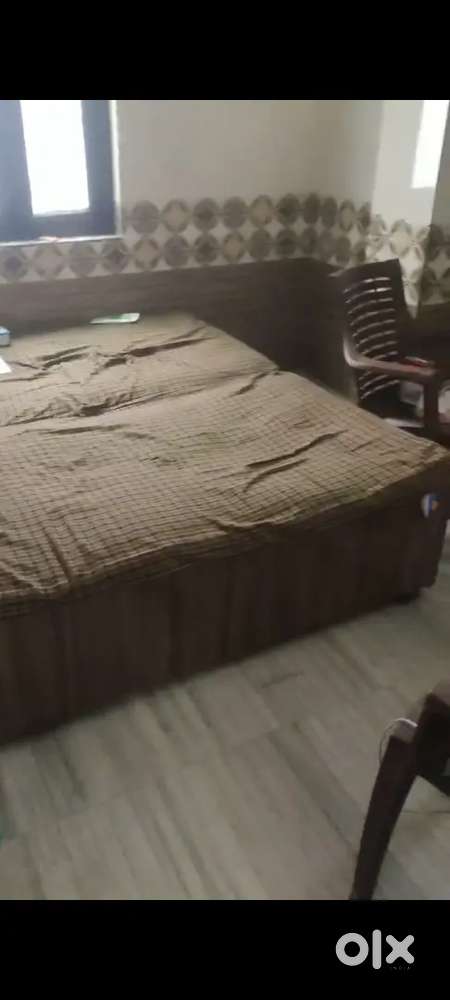 Lease 1 bhk floor