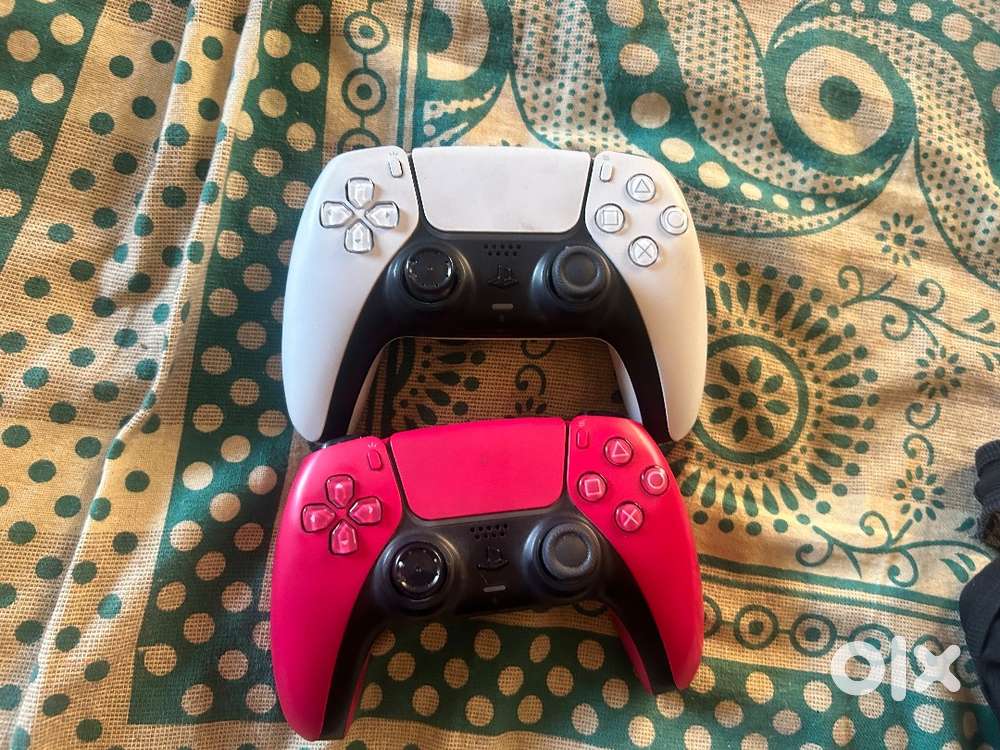 PS5 slim digital 1 TB - Perfect condition -1.5 years old