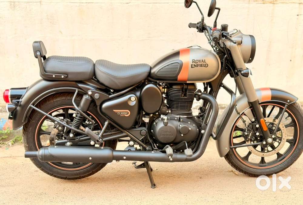 10 days old Classic Gun Grey 350.