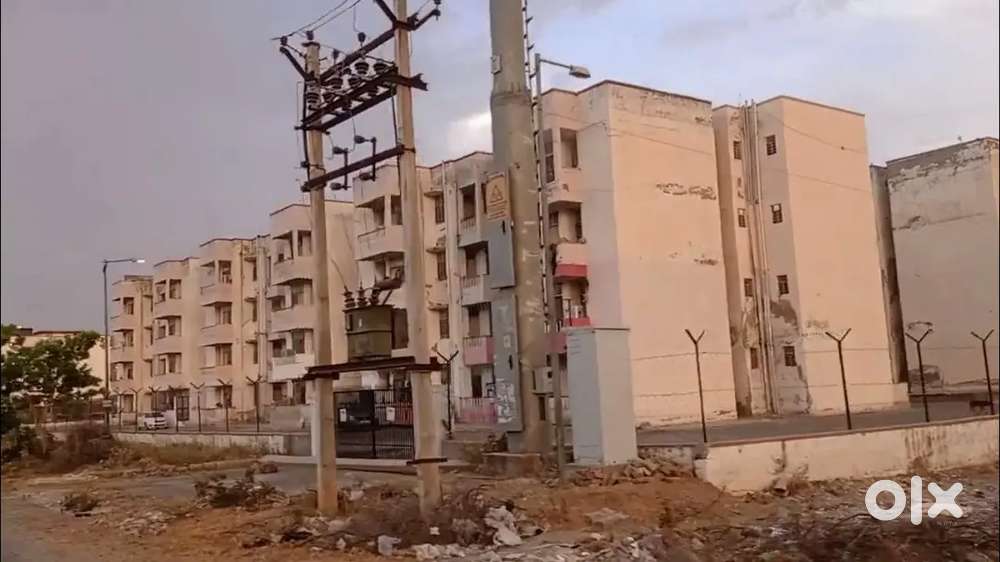 2BKK Ground floor Apartment for Rent in Shivalik apartment