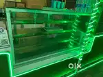Cake display counter