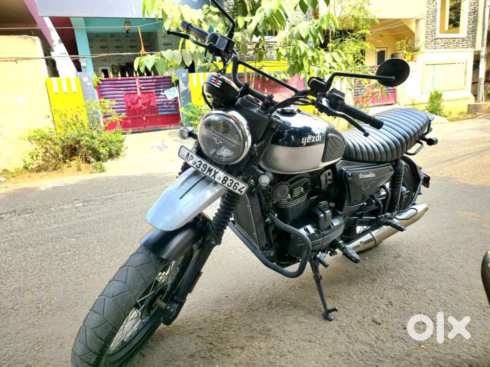 Yezdi scrambler