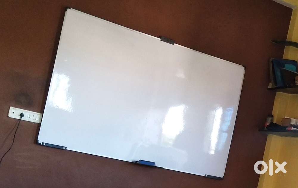 Whiteboards -Set of 2 (6*4 ft and 3*2 ft)