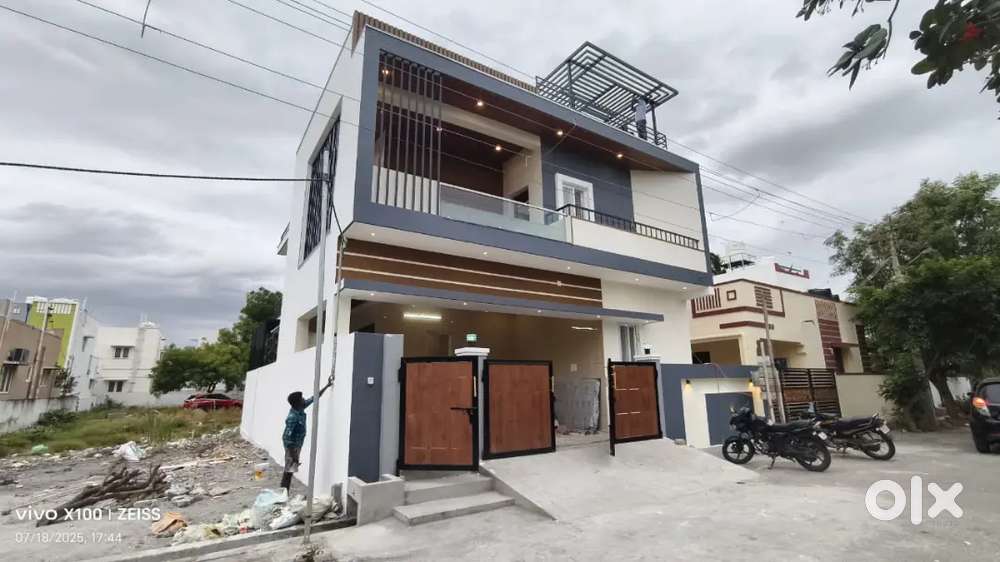New 4 bhk Dublex model house in keeranatham,