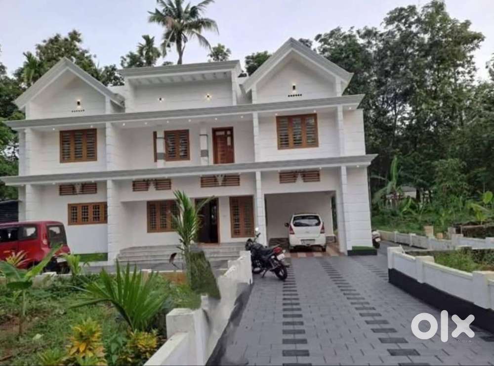 ₹₹97Lakh (Negotiable) 40CENT 5BHK Premium Home For Sale Varappetty