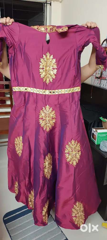 One time used Silk Gown Dress For Sale at 2000
