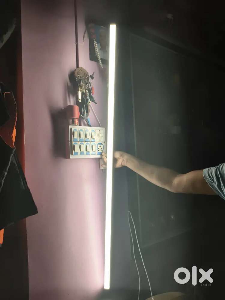 USHA Tisva 20 Watt 3 in 1 LED Batten (Tube light) 2pcs