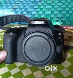 CANON 200D DSLR