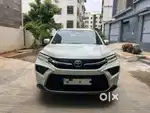 Toyota Urban Cruiser Hyryder 1.5 V Hybrid, 2023, Petrol