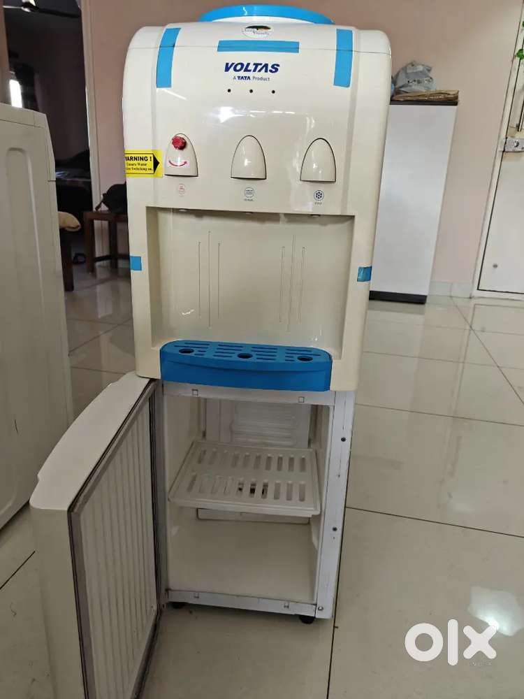 Voltas water dispenser with Bottom Fridge