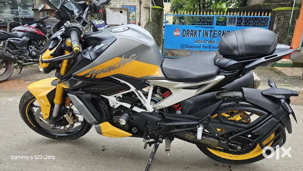 TVS RTR310 Dynamic Pro Plus Top End Variant