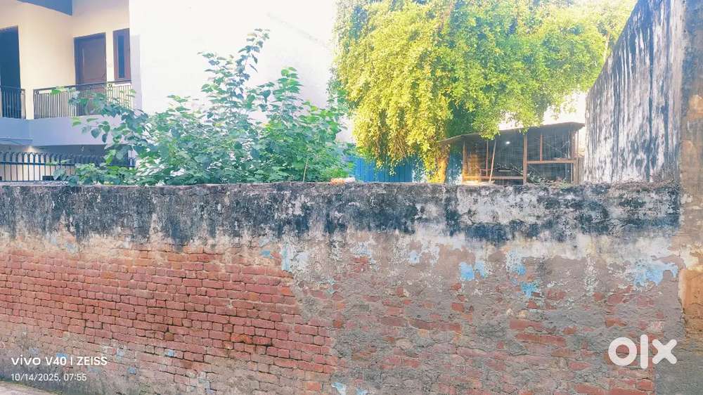 200 gaj plot for sale(1800 square feet)