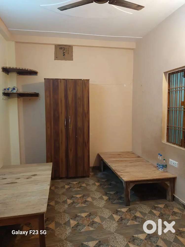 One room with kitchen